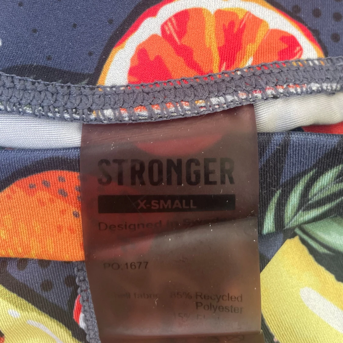 Träningsbyxor från Stronger  - 90