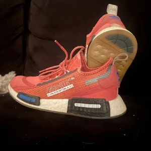 Nmd - 38, använda 5-6 gånger nypris 1200kr säljer för 300