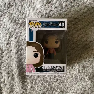 Hermione granger funko pop säljs för 90 kr :)