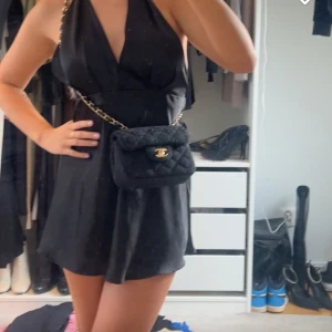 Väska - Fin väska säljer då den inte kommer till användning längre pris kan diskuteras 