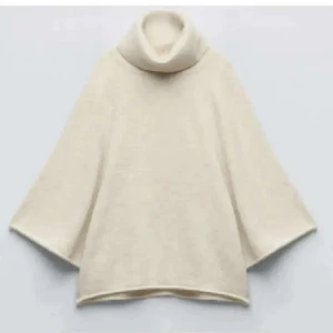 Stickad tröja - Superfin stickad tröja från zara! Pris kan diskuteras vid snabb affär❣️