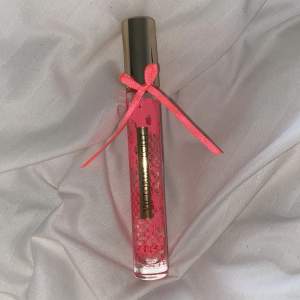 Victorias secret parfym doft: Crush. 7ml, se andra bilden för hur mycket som är i