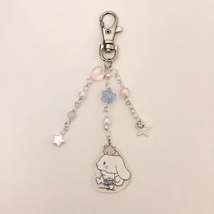 Gullig nyckelring eller Accessoarer till väska - Hand gjord nyckelring/väsk accessoar. Tryck på köp nu om du vill köpa💕