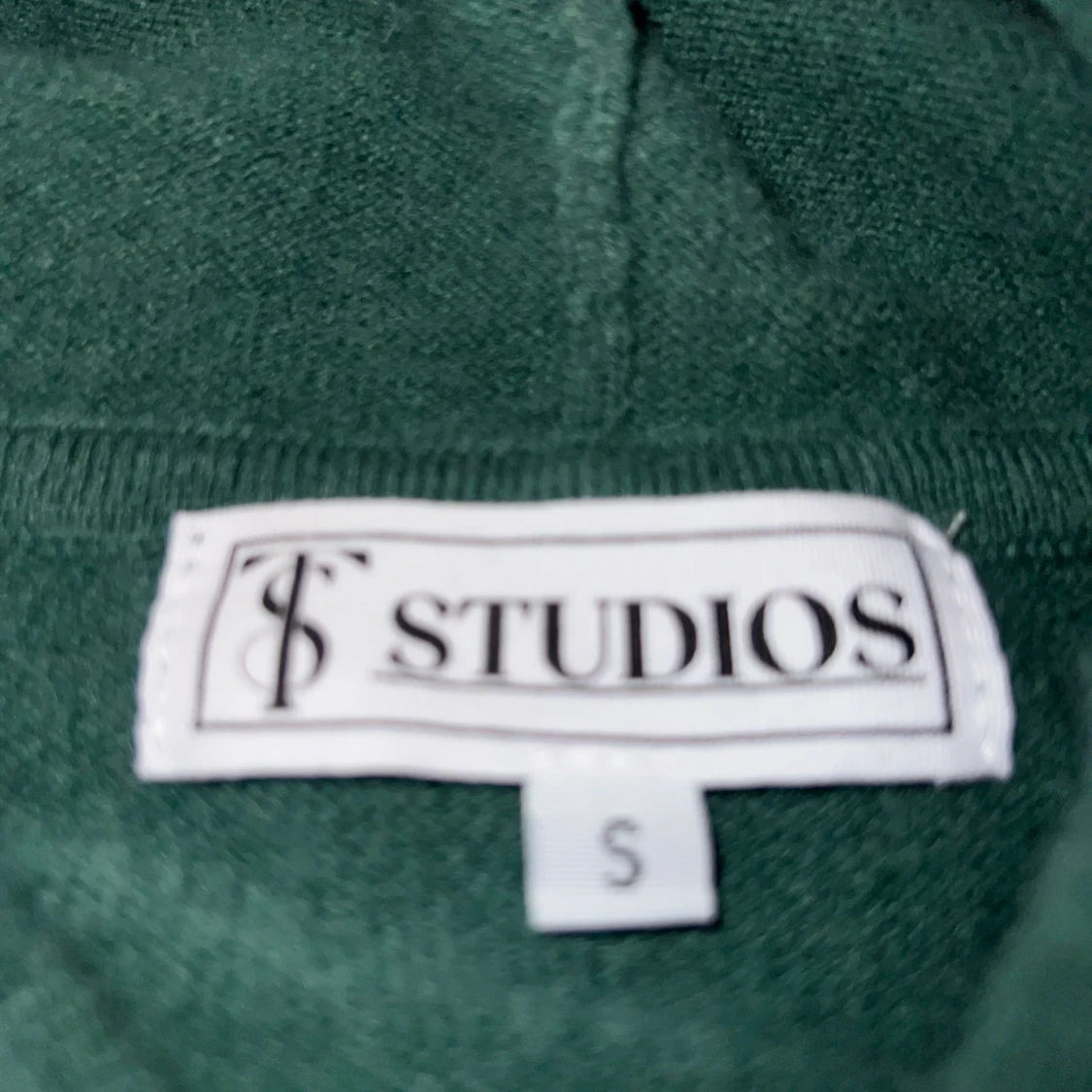 ST Studios Cashmere Hoodie - 90