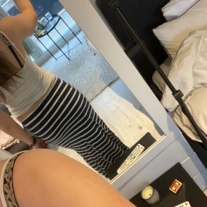 Långkjol - Lång kjol från Lindex💞storlek S, använd fåtal gånger