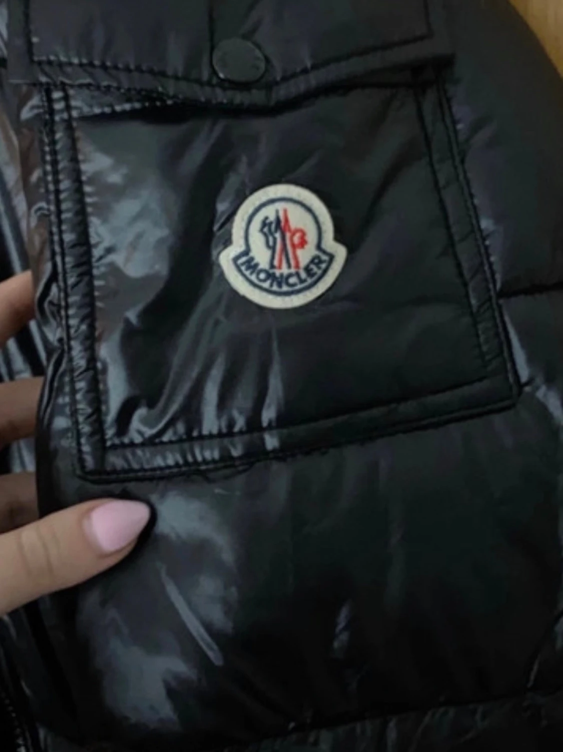 Svart pufferjacka från Moncler - 1