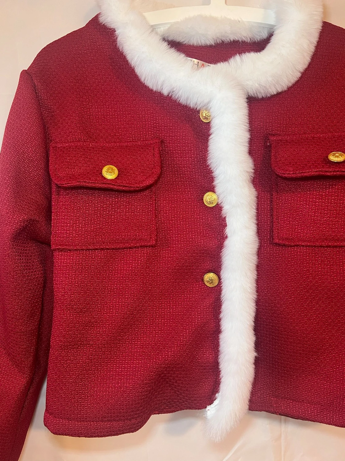 set 2st vinröd jacka  med vit fuskpäls och kjol med bälte midja kedja  - 2