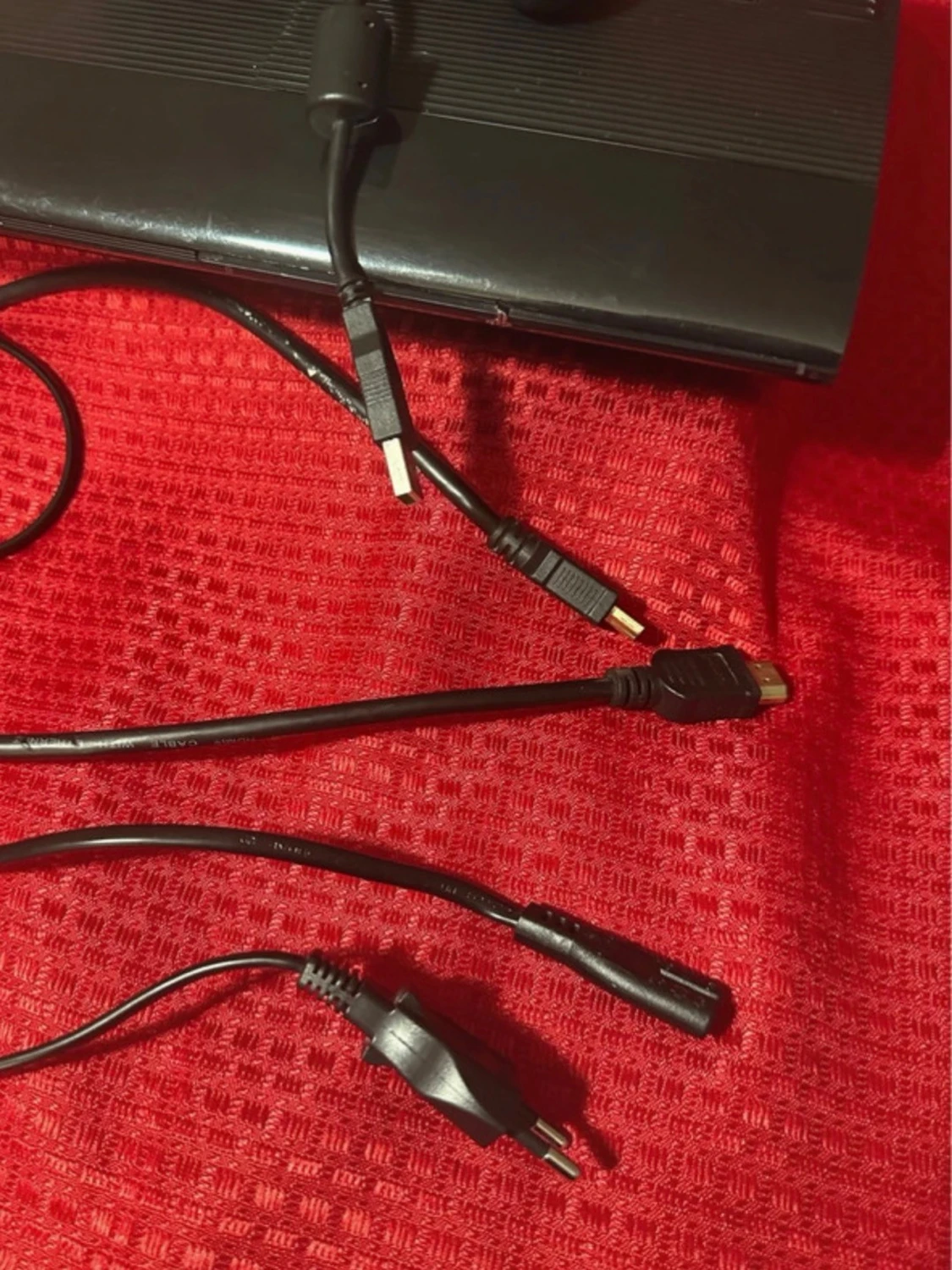 Sony PlayStation 3 Super Slim - 4