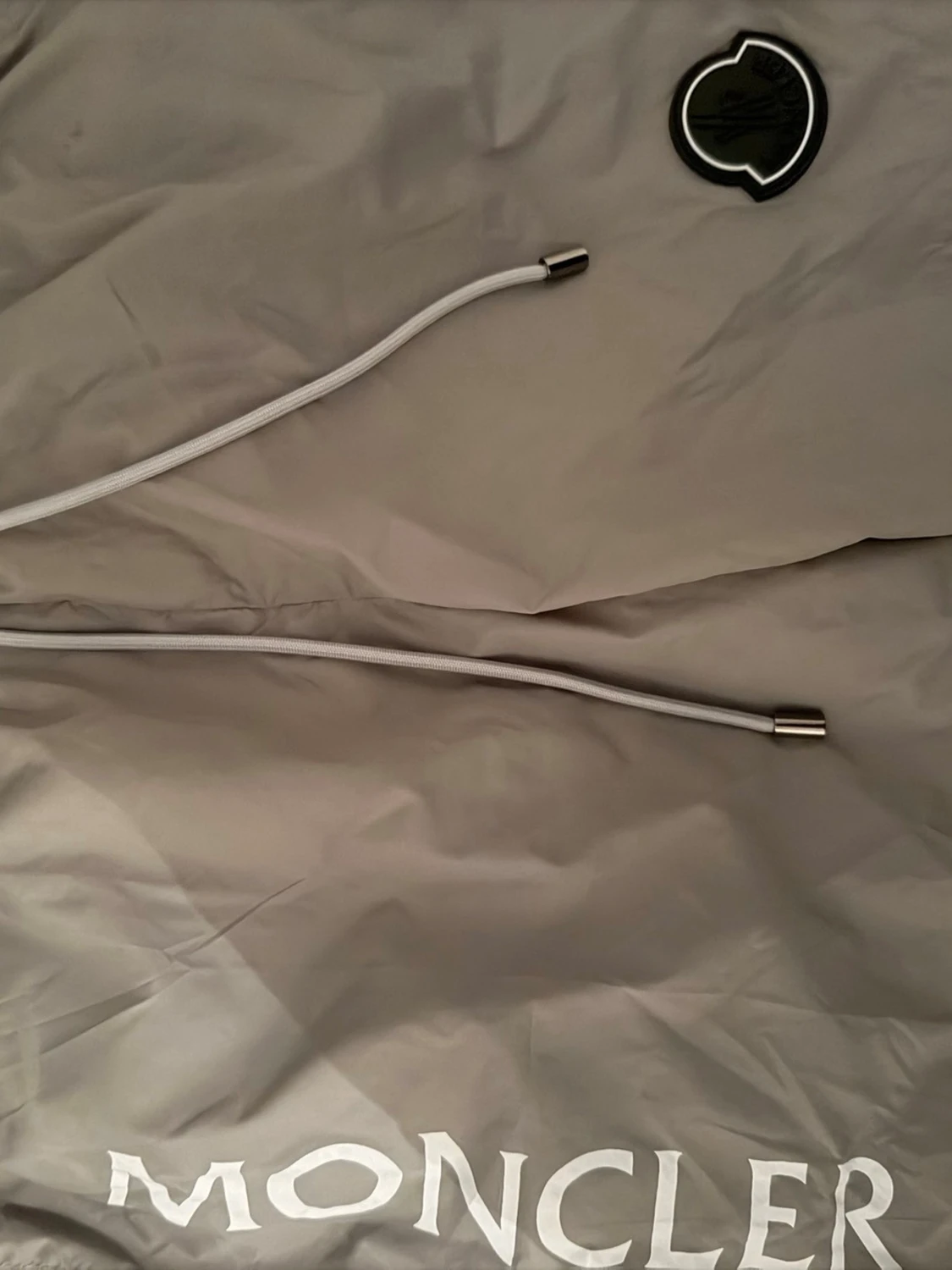 Beige badbyxor från Moncler - 2