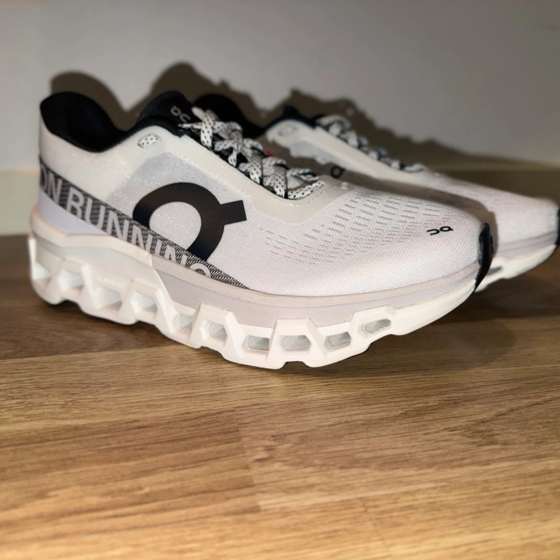 Oanvända On oncludmaster2 Running sneakers 