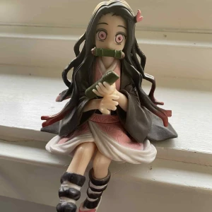 Nezuko figur från demon slayer - Nezuko figur utan låda, bra skick och detaljerad. 