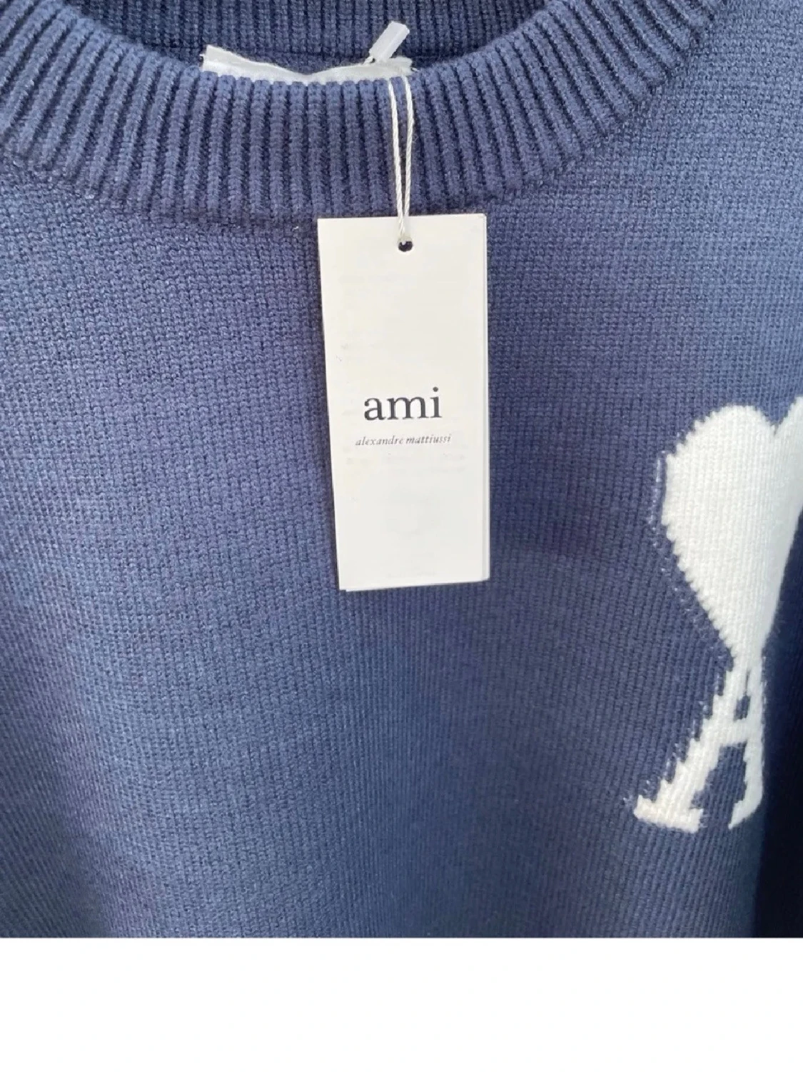 Mörkblå stickad tröja från Ami - 2