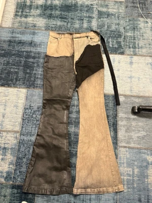 Patchwork flare jeans - sköna jinz som får dig att stå ut som tusan! knappt använda och säljer för dom kommer inte till användning 