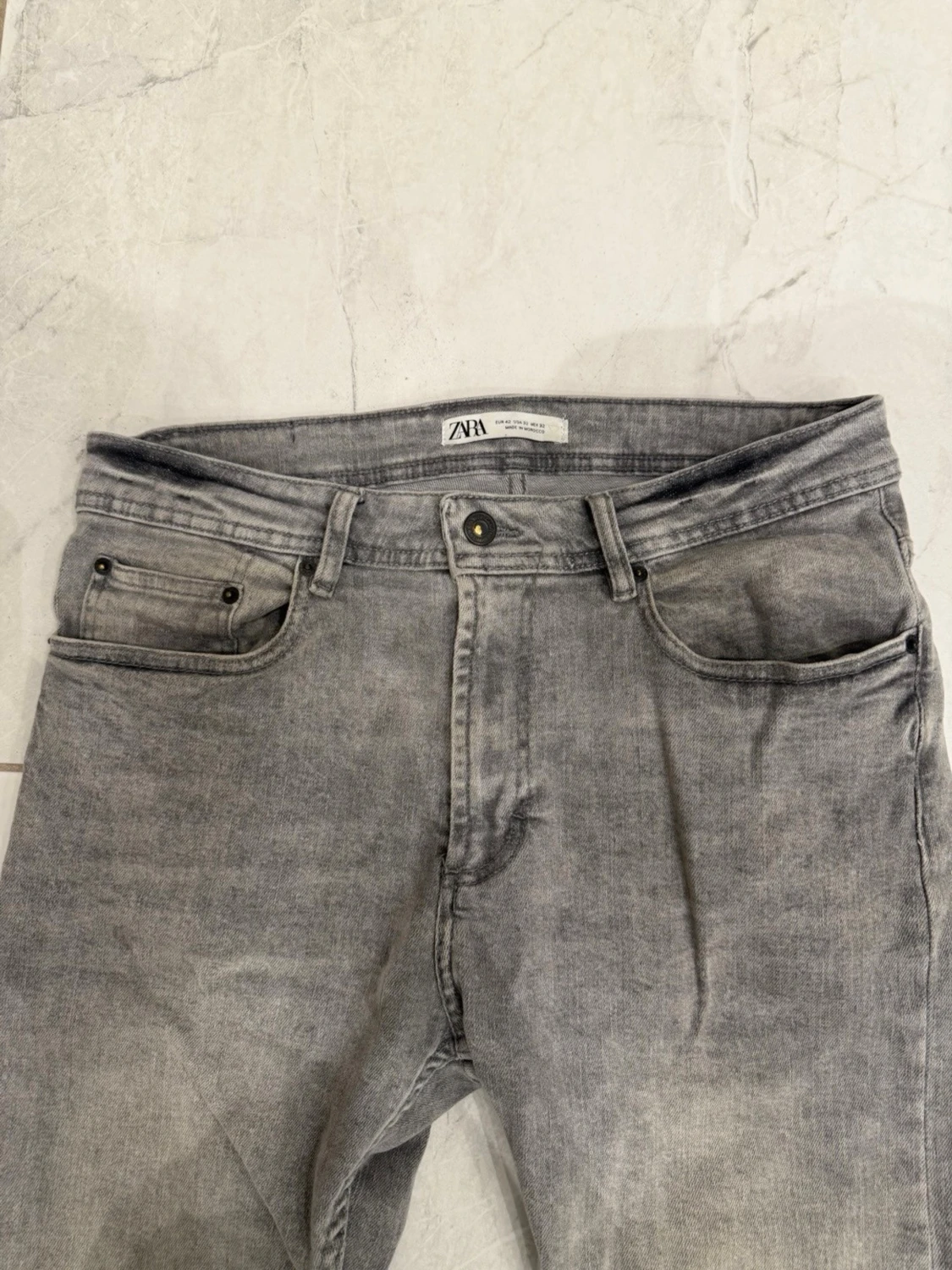 Grå jeans från Zara - 1