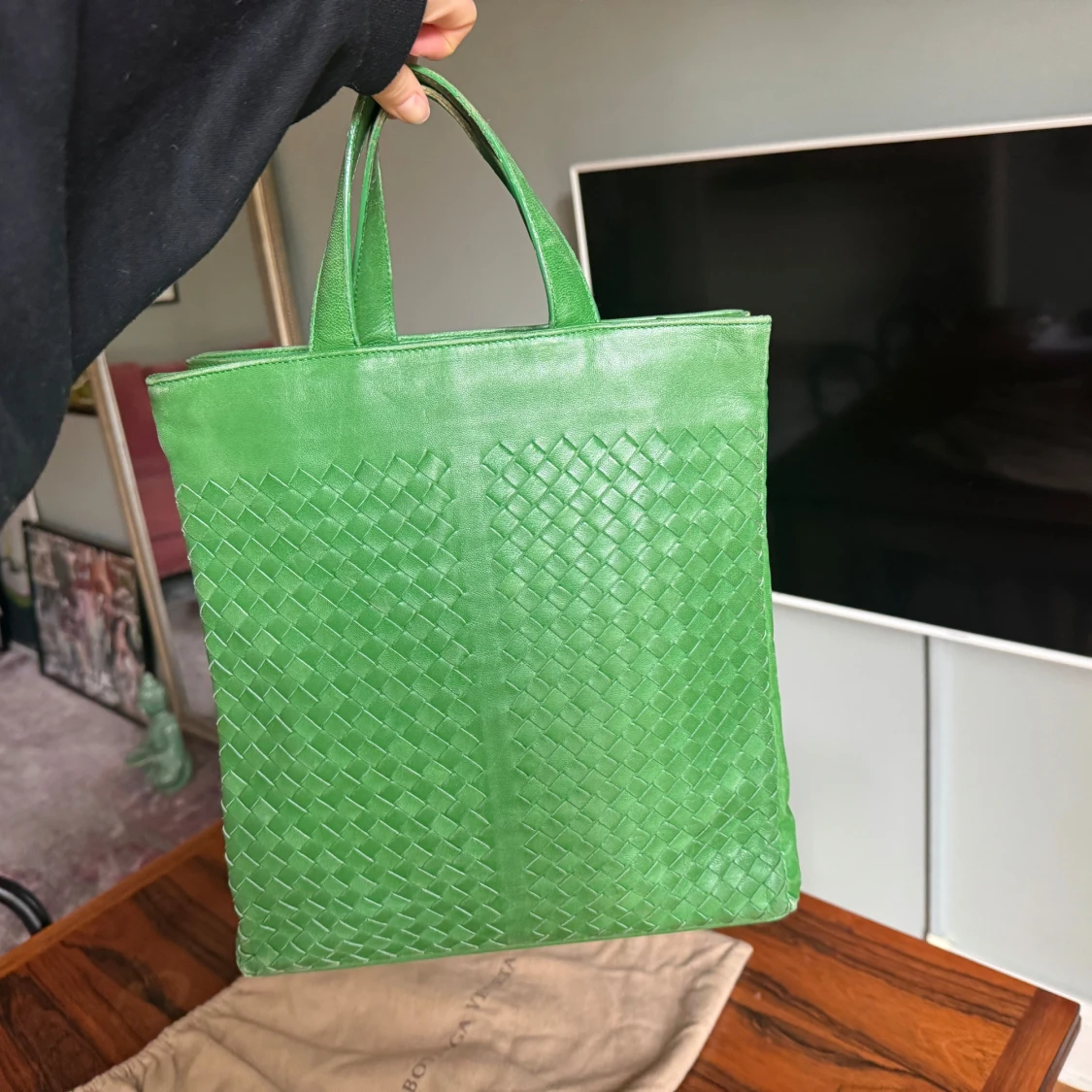 Grön handväska från Bottega Veneta