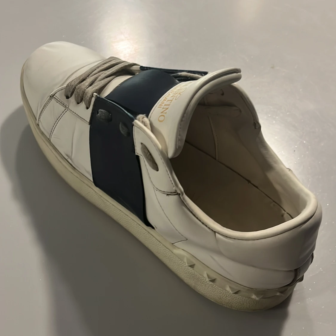 Valentino Garavani Open sneakers vit/mörkblå