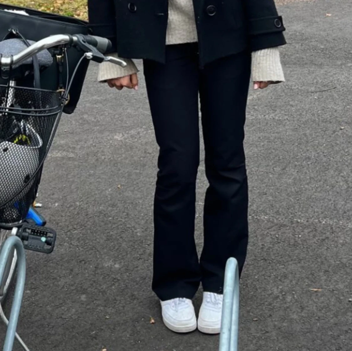 Lågmidjade bootcut kostymbyxor