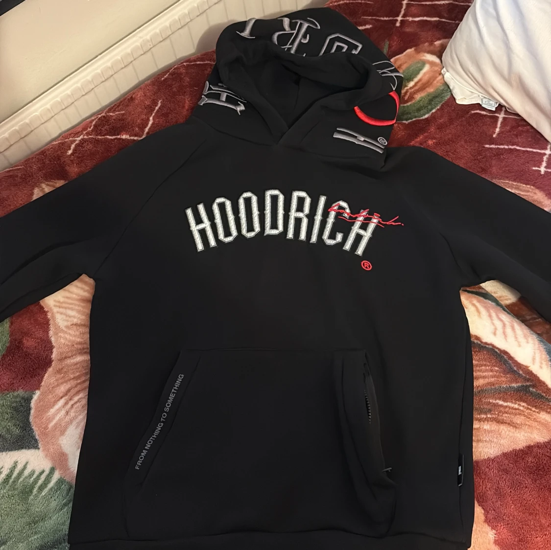 Svart Hoodrich hoodie