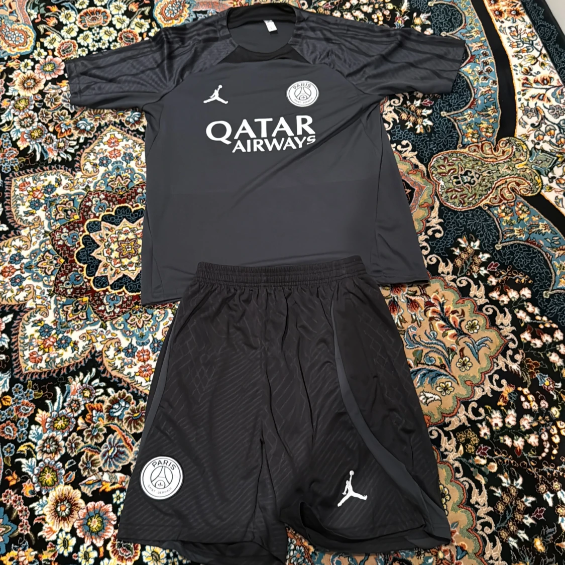 PSG x Jordan svart fotbollströja