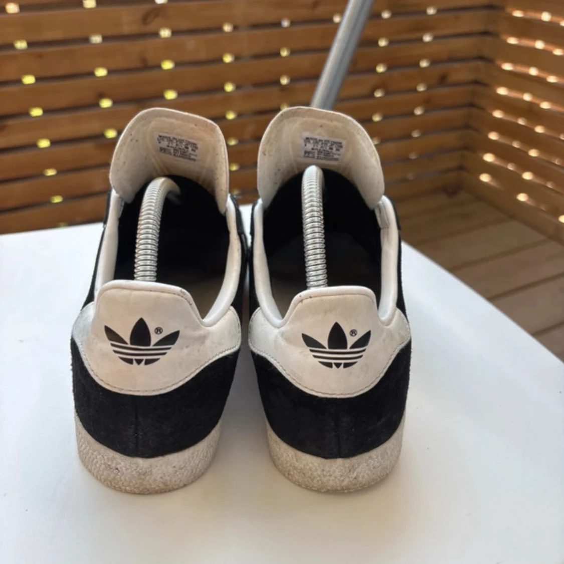 Adidas Gazelle svartvita sneakers - 2