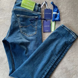 Jacob cohen jeans  - Helt nya Jacob cohen jeans, använda en gång, stolen 31, modell bard, nypris ca 7000kr. Pris går att diskuteras vid smidig affär 