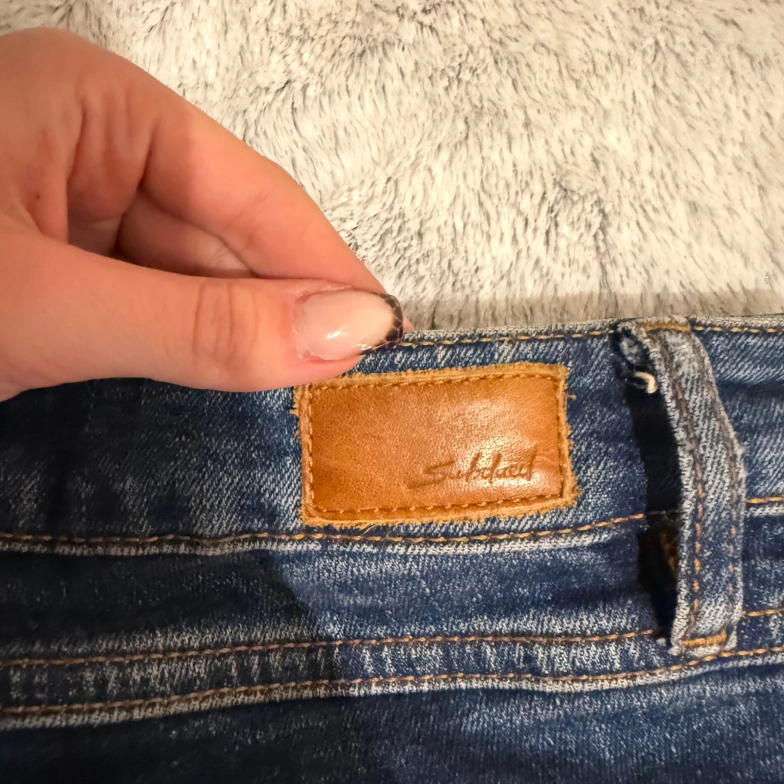 Blå bootcut jeans från Selected - 3