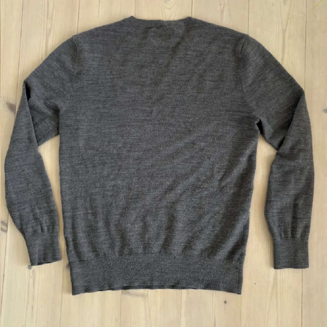 Brun merinoullströja från A Day's March - 2