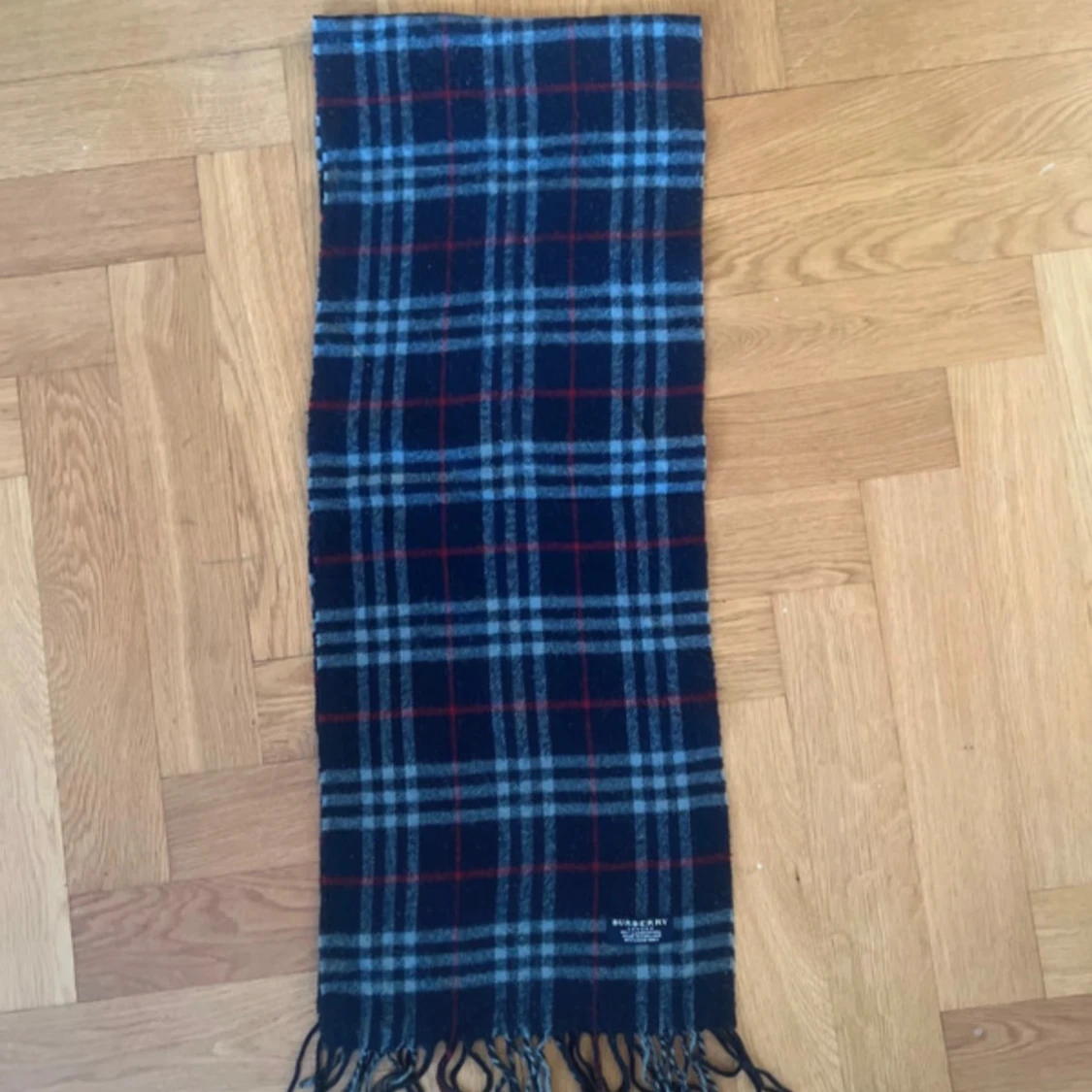 Burberry halsduk  - 1