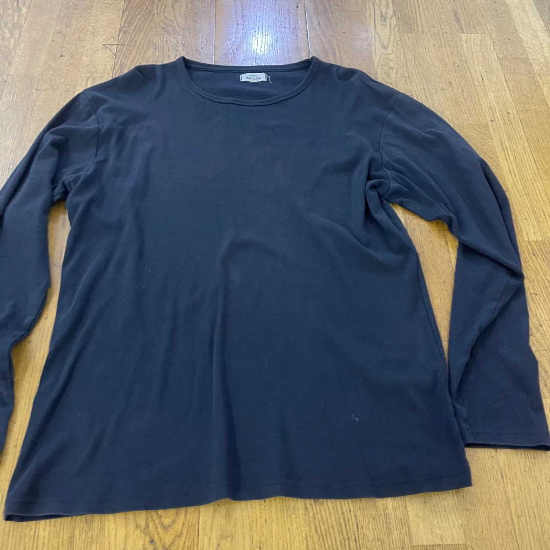 Svart långärmad tröja från KappAhl