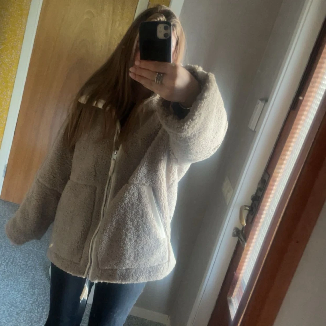 beige teddyjacka från HM BYTES!!