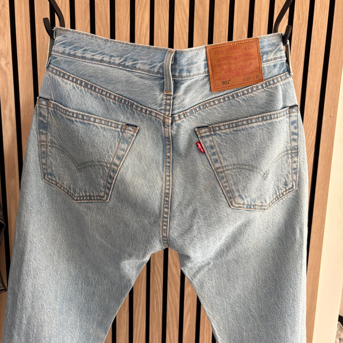 Levi's 501 ljusblå jeans W27 L30 - 1