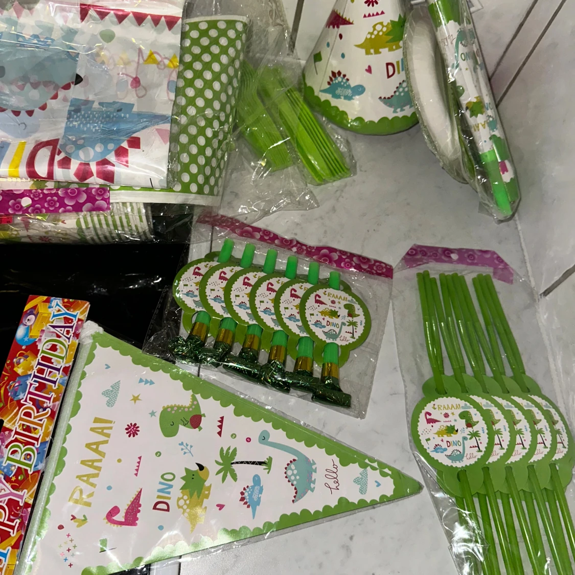 Helt Dinosaurie party set för födelsedag / tema  - 2