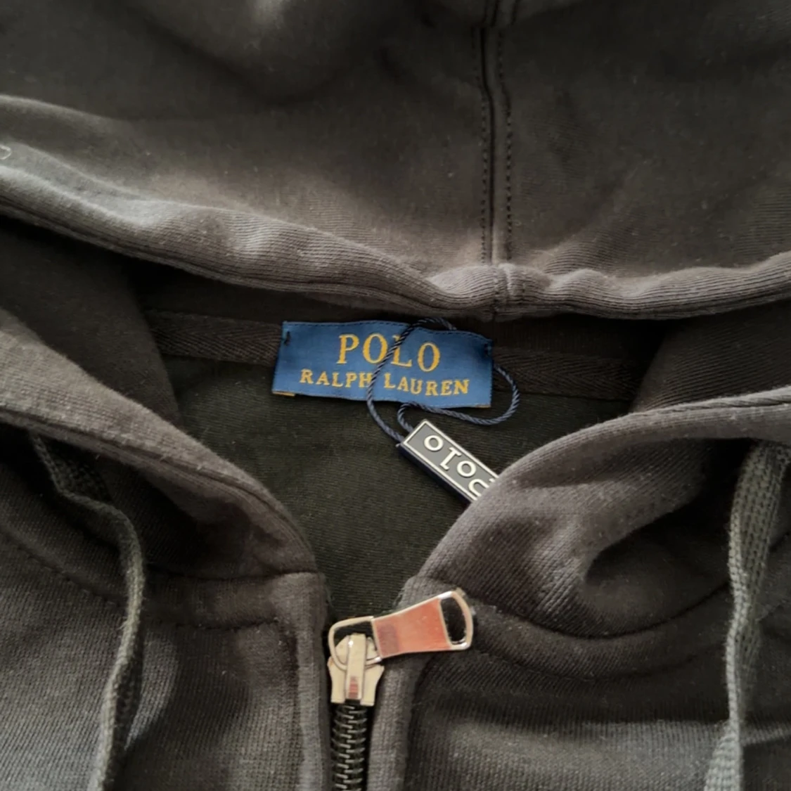 Svart hoodie från Polo Ralph Lauren - 2