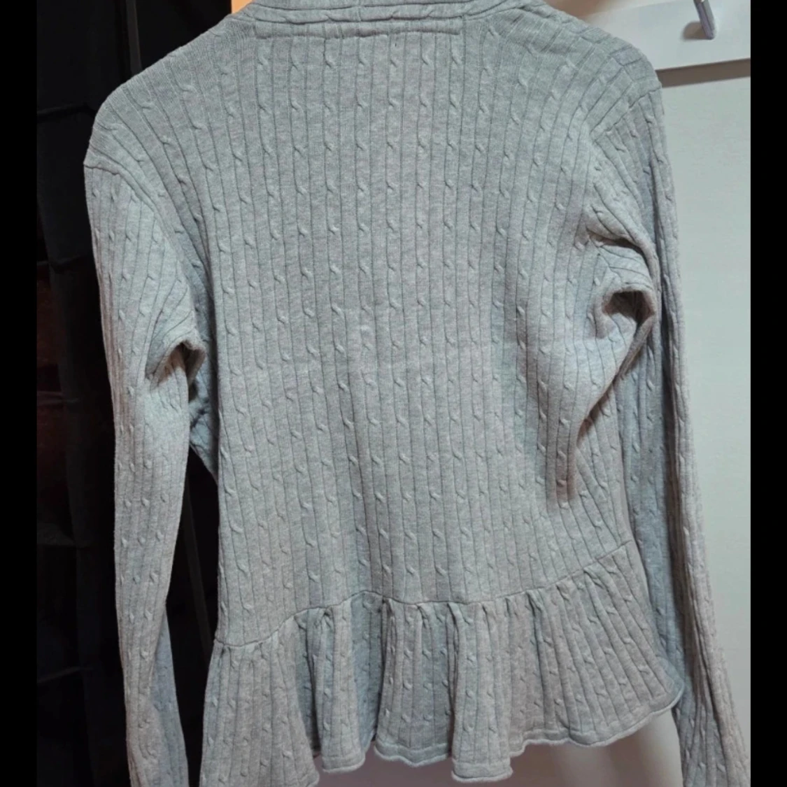 Grå ribbad kofta från Mywear, M - 1