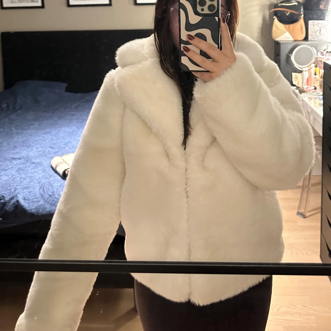 Vit pälsjacka från Missguided - 2