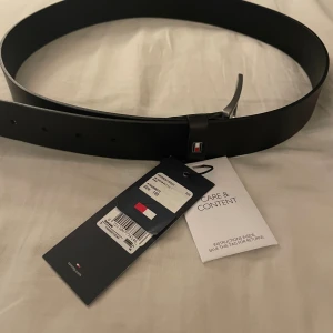 Tommy Hilfiger Skärp - Hej! Säljer detta skärp, helt oanvänt med lapparna kvar. 
