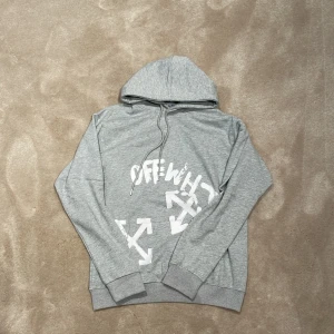 Off White hoodie - Riktigt snygg | passar L/M | helt ny | hör av er vid intresse