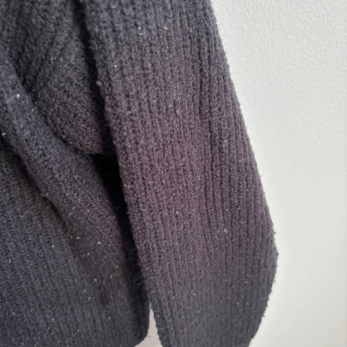Svart stickad kofta från NA-KD - 3