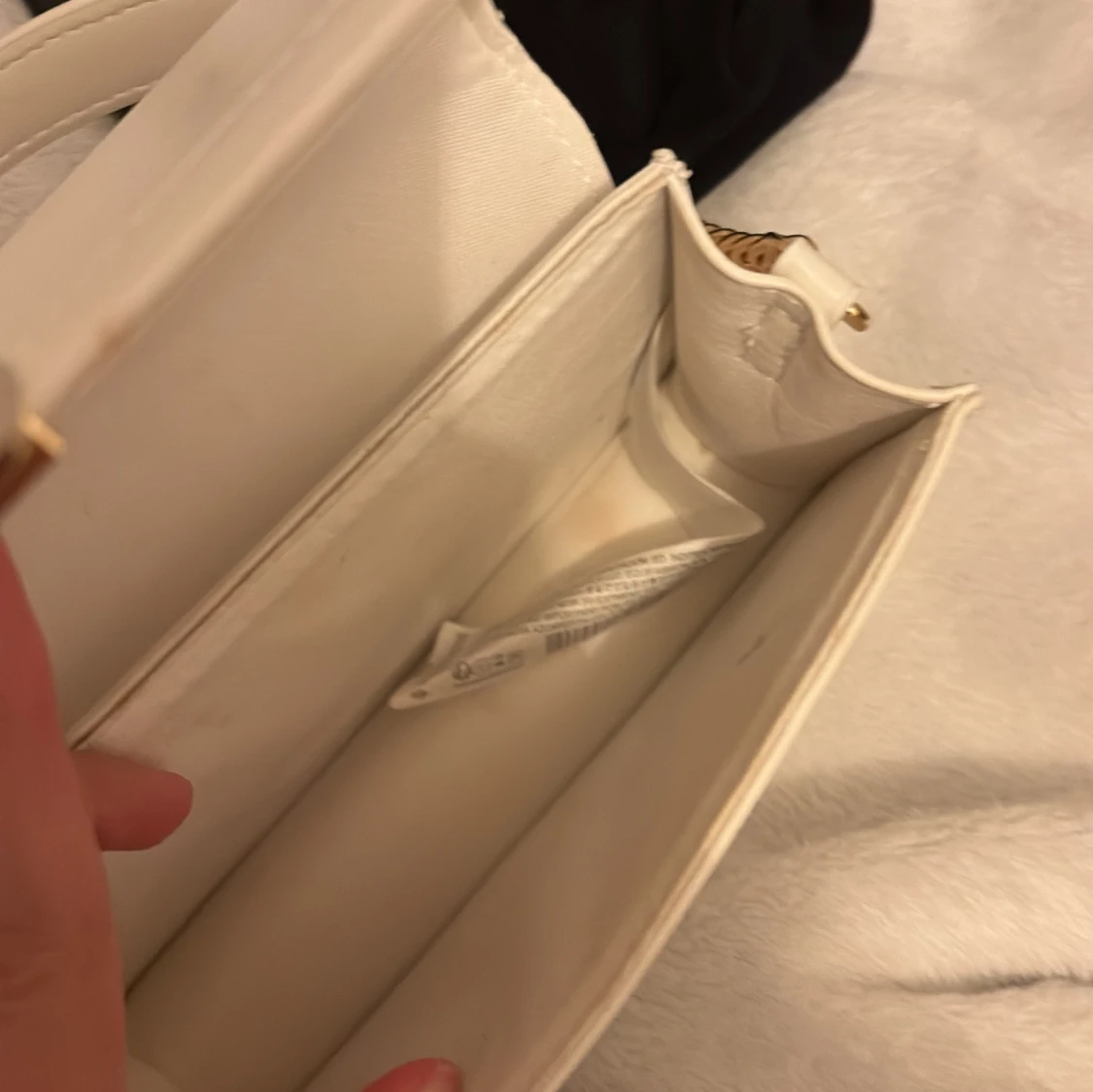 Vit axelväska med kedja - 2