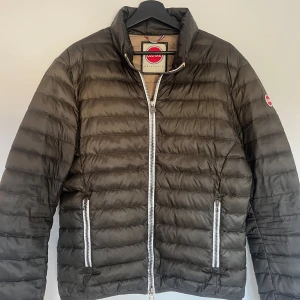 Colmar Jacka | M - Dunjacka från Colmar | Grymt skick och perfekt för hösten | Storlek 52: motsvarar M | INGA BYTEN | Fraktar spårbart!