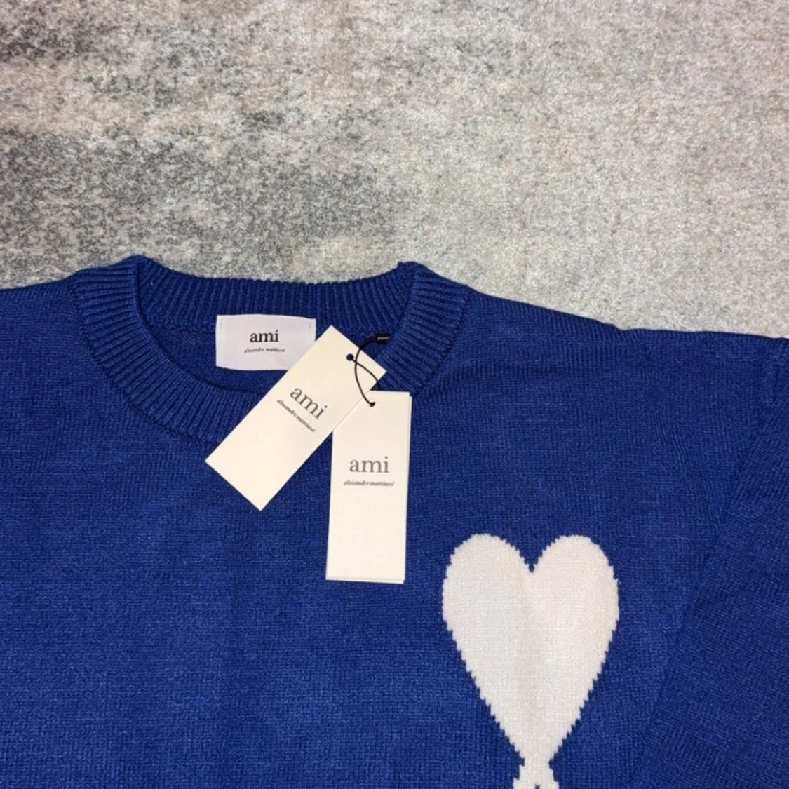 Blå stickad tröja från Ami Paris - 1