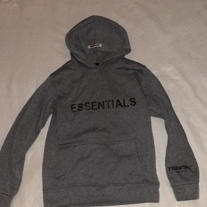 Essentials tröja - Byte går 