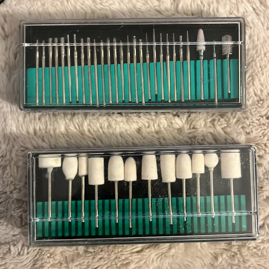 Elektrisk nagelfil med tillbehör - 1