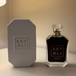 Parfym 100 ml EdP - Oanvänd parfym, priset kan diskuteras vid snabb affär.