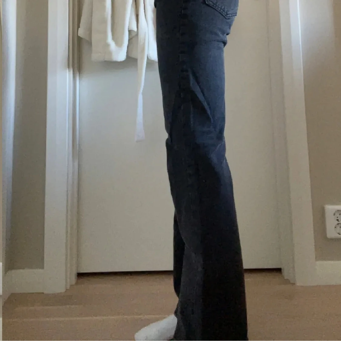 Mörkblå bootcut jeans från Levi's - 2