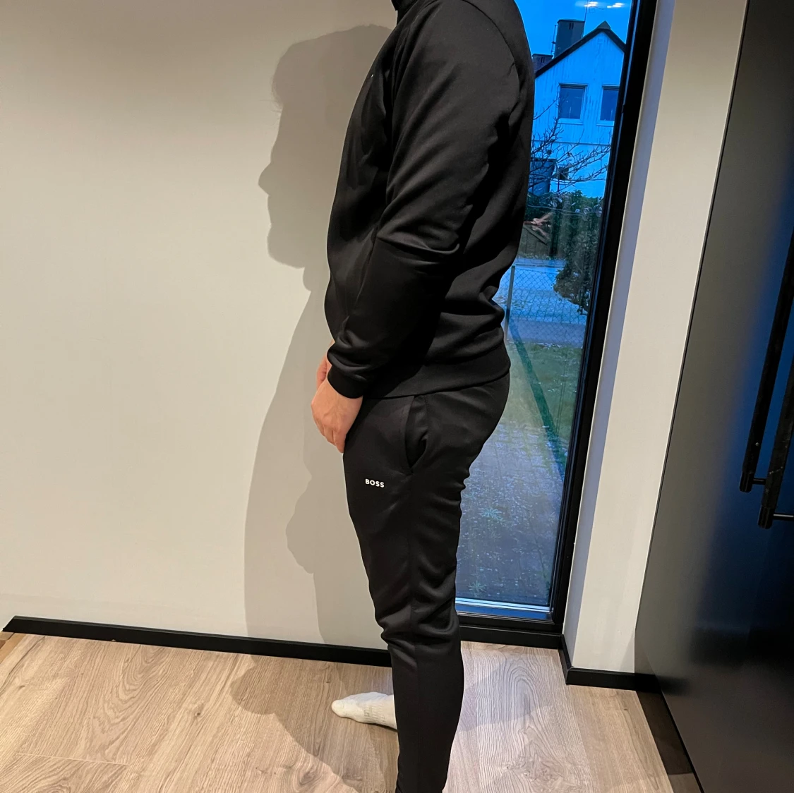 Svart zip-tröja från BOSS - 3