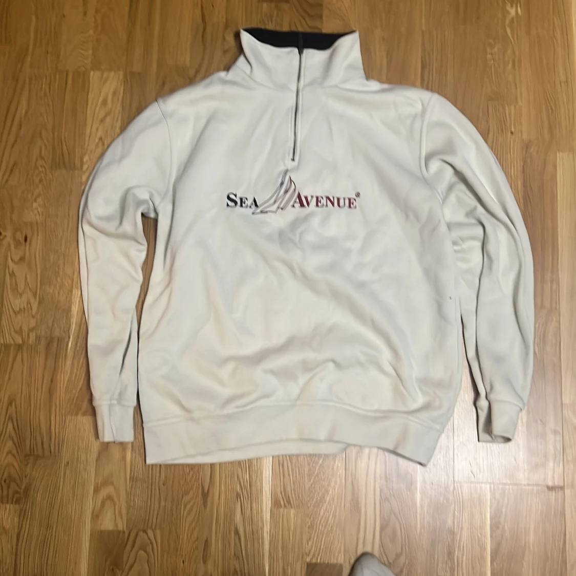 Vit half zip tröja från Sea Avenue