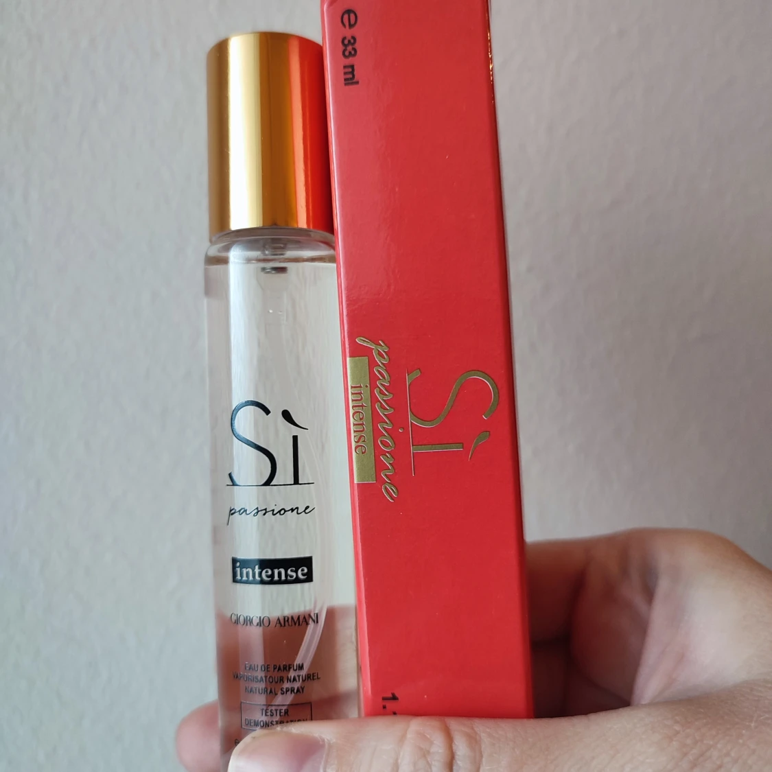 Giorgio Armani Si Passione Intense Perfume