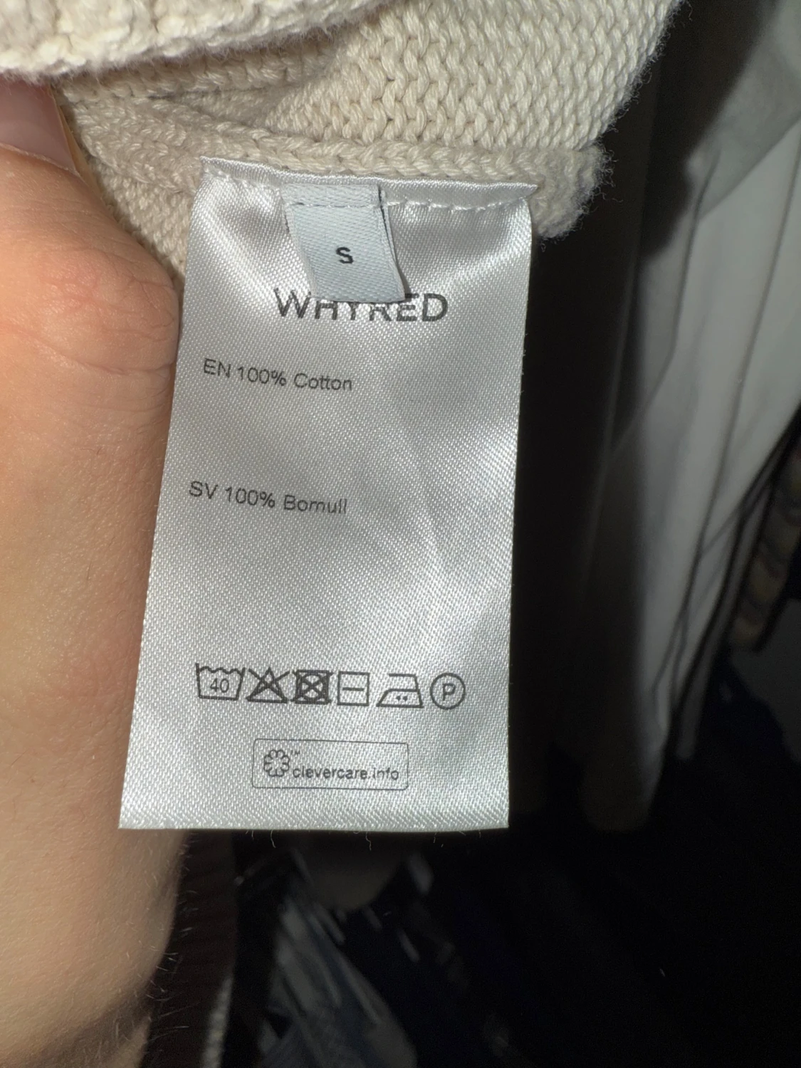 Beige stickad tröja med W från Whyred - 3