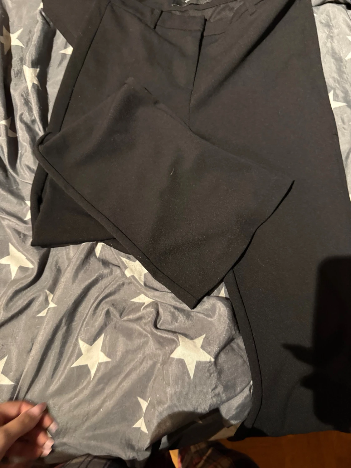 Svarta kostymbyxor med wide fit - 1